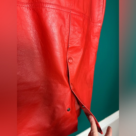 Vintage red leather skirt snakeskin print detail button snap slit - Picture 3 of 7